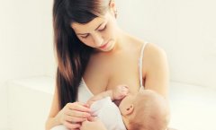 4个信号告诉你该给宝宝转奶了 宝宝转奶应该注意什么