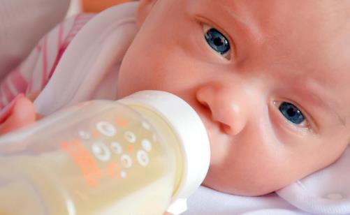 宝宝多大可以喝纯牛奶 宝宝喝纯牛奶的日常误区