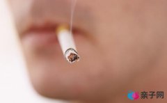 吸烟对宝宝的危害有多大 还忍心让三手烟迫害宝宝吗 吸烟对宝宝的危害有多大 还忍心让三手烟迫害宝宝吗