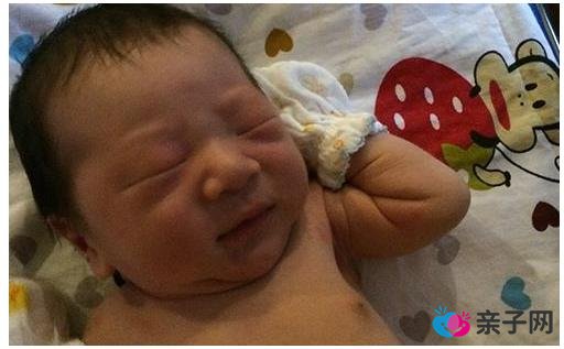 新生儿拉肚子怎么办什么原因导致 新生儿拉肚子怎么办什么原因导致
