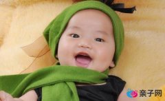 婴儿也需要按摩 帮婴儿做头部按摩的好处 婴儿也需要按摩 帮婴儿做头部按摩的好处