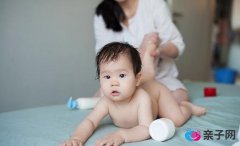 宝宝皮肤皲裂是什么原因造成的 宝宝皮肤皲裂是什么原因造成的
