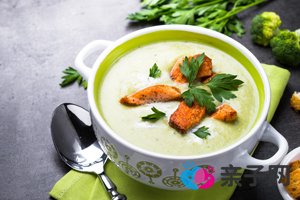 新妈妈第3天奶水有多少 新妈妈第3天奶水有多少