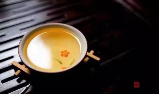 妈妈鼻塞可以喂奶吗